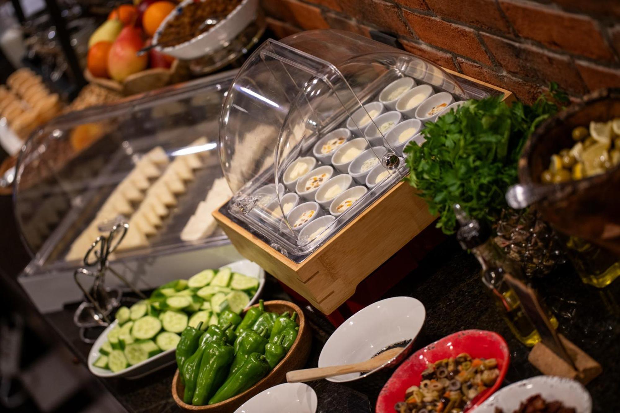 Hay Hotel Alsancak Измир Екстериор снимка