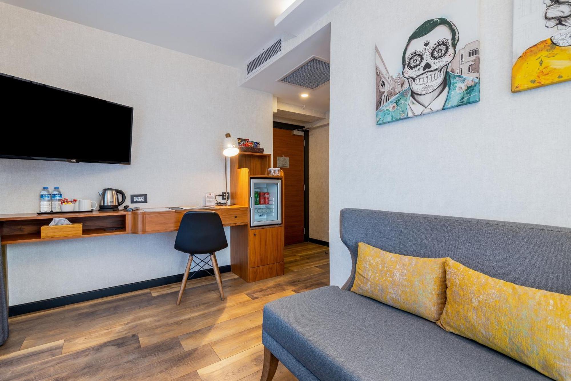 Hay Hotel Alsancak Измир Екстериор снимка