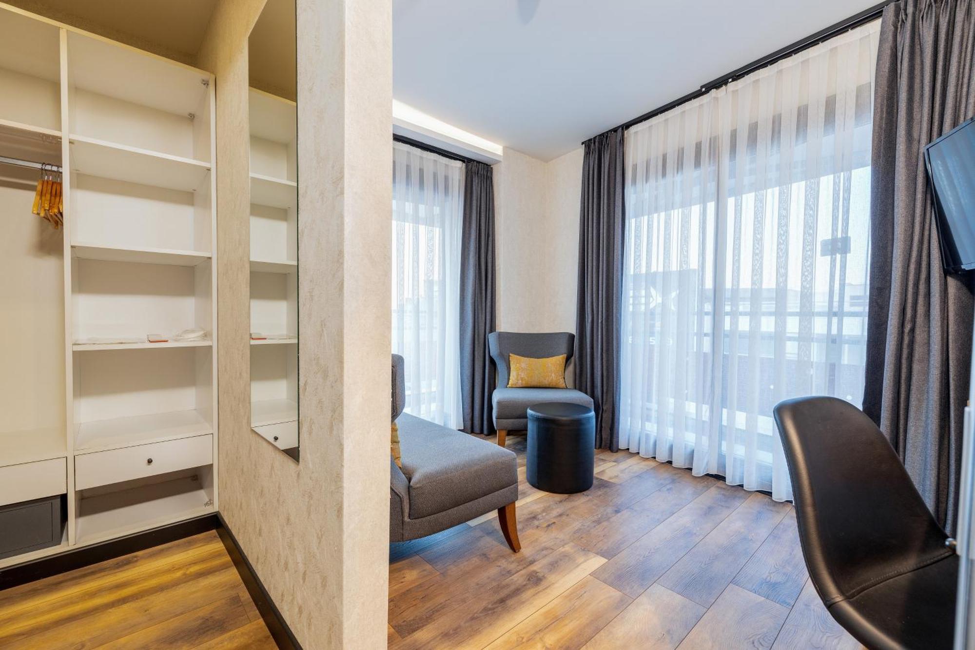 Hay Hotel Alsancak Измир Екстериор снимка