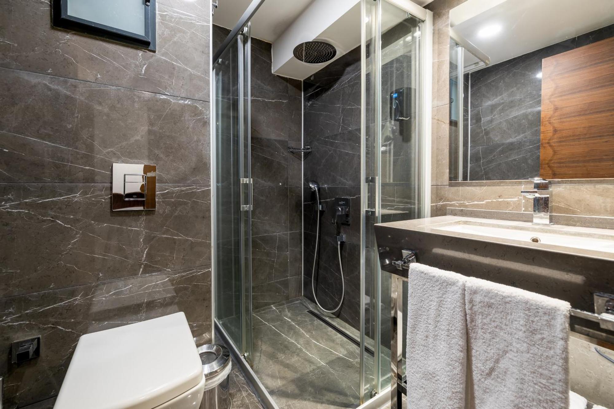 Hay Hotel Alsancak Измир Екстериор снимка