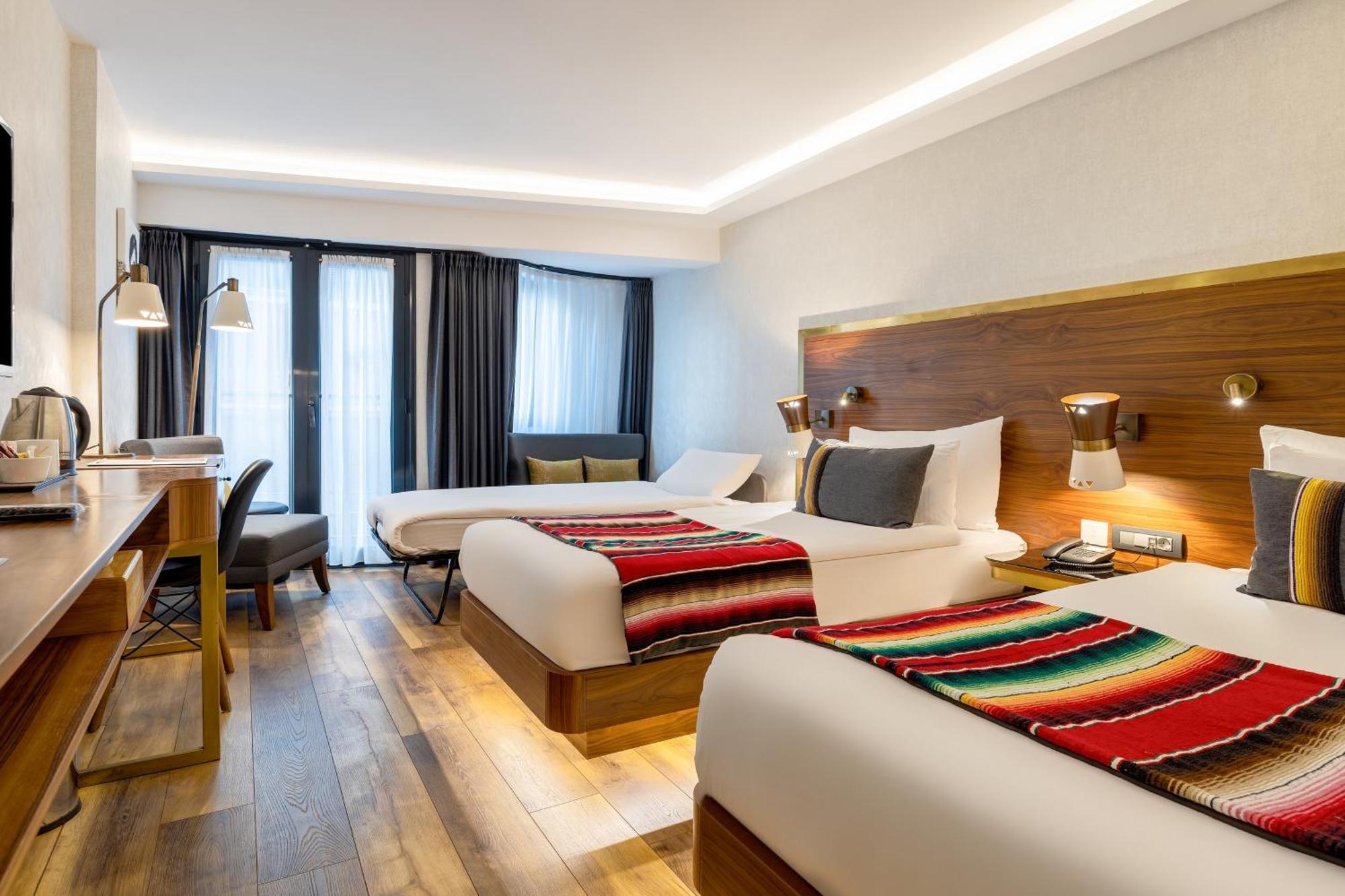 Hay Hotel Alsancak Измир Екстериор снимка